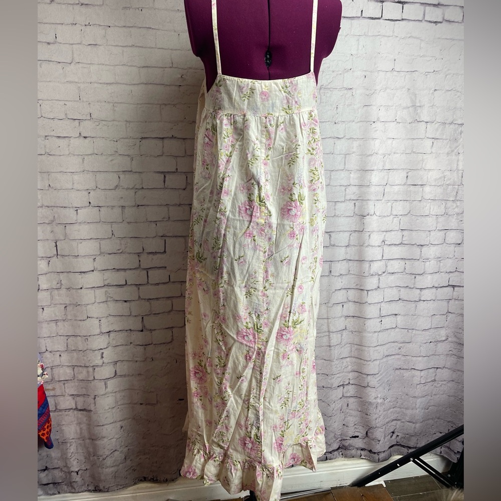 Victorias Secret size small vintage cotton nightgown *missing button* - Picture 5 of 7
